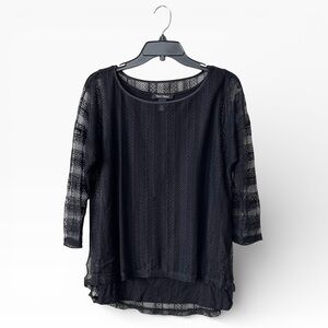 White House Black Market Overlay Top Women's Size M Black Lace 3/4 Sleeve Hi-Low